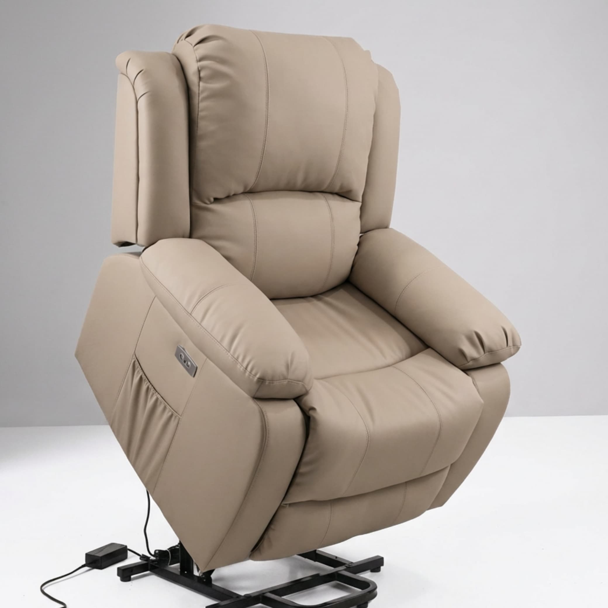 כורסת קימה חשמלית Dolce Vita דגם Torino פרימיום עור PU בז׳ עם 8 נקודות עיסוי | חימום + USB